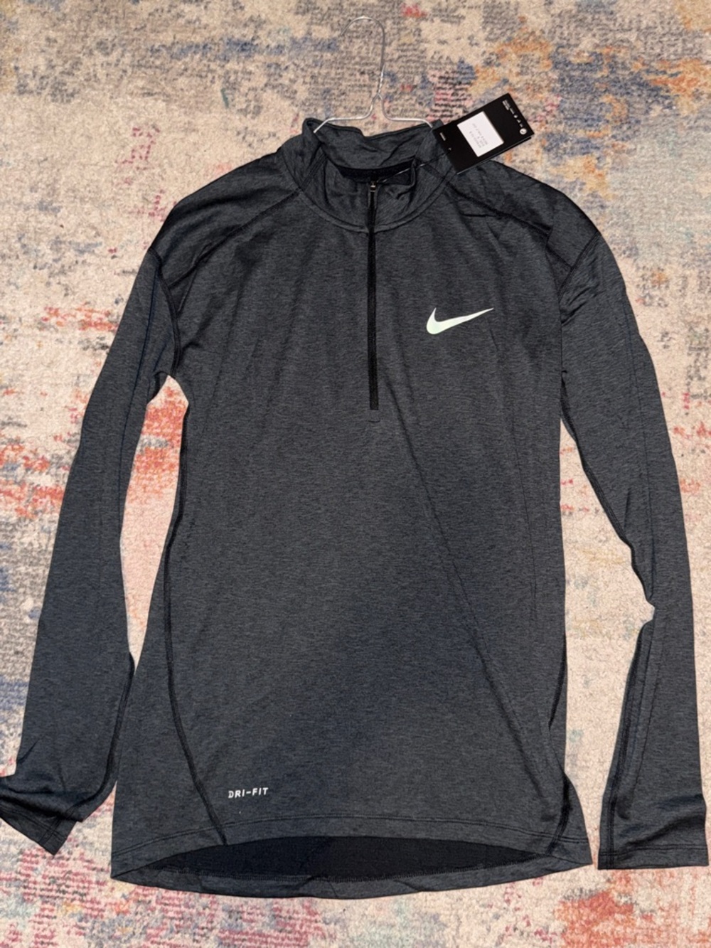 Nike Men’s Quarter Zip long sleeve – Charcoal Gray